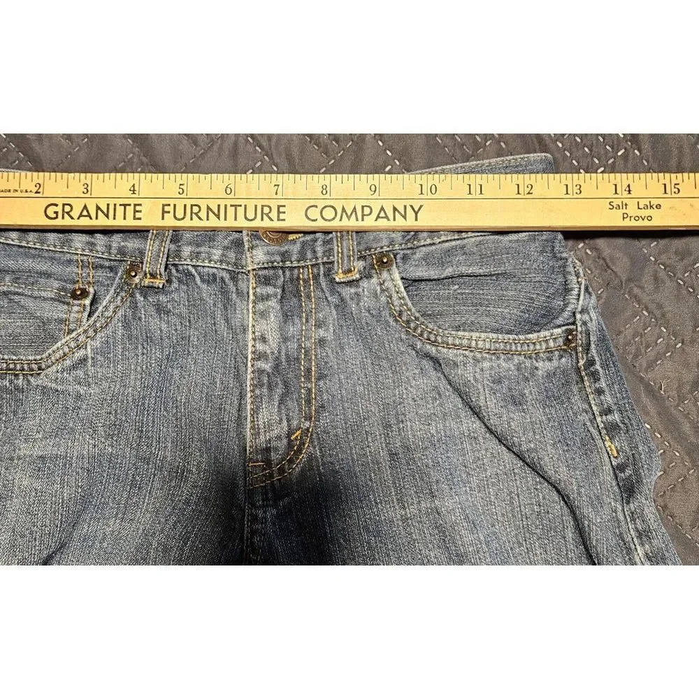 Levis elevate your